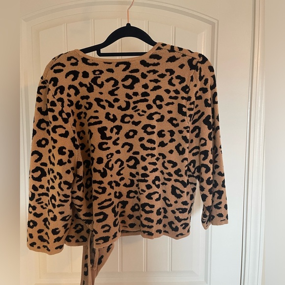 Torrid size 2 leopard print wrap ballet top - Picture 3 of 3